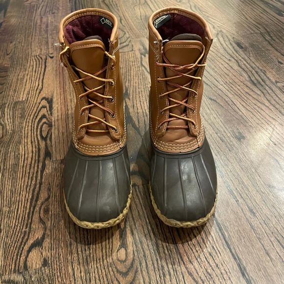 Women's Bean Boots, 8" Gore-Tex/Thinsulate Size 10 - Picture 10 of 10